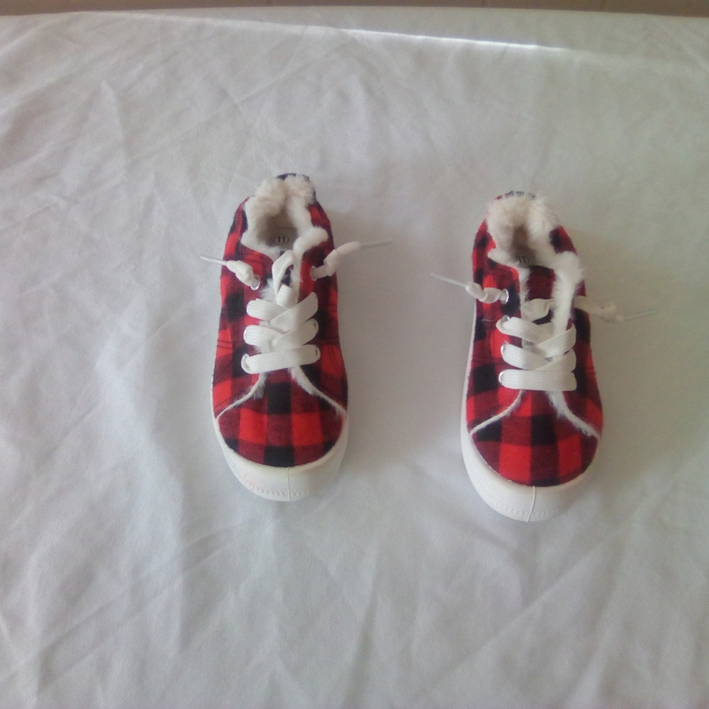 Cozy Red and Black Plaid Kids Sneakers